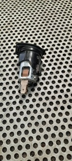 фото thumb №2, Роз'єм прикурювача 8250080