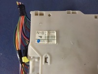 фото thumb №5, Lexus is ii 2.2 d коробка предохранителей