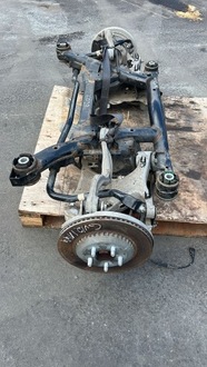 фото thumb №1, Задня oś land rover discovery sport 2019 lr133938