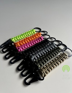 KARABIŃCZYK BRELOK PARACORD SURVIVAL TAKTYCZNY TURYSTYCZNY KARABINEK mix