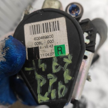 фото thumb №7, Pas безопасности правый перед a4 b7 8h0857706c