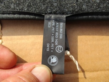 фото thumb №6, Octavia iii 13-19 r ролета багажника + коврик оригинальная 5e9862559 5e9867871c