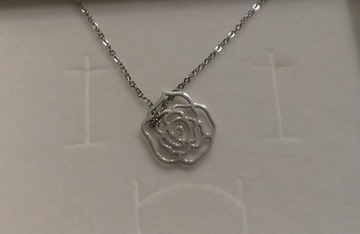 Колье APART SILVER с кулоном-розой в ПОДАРОК