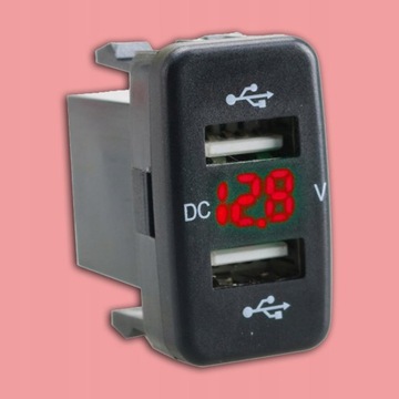 Samochodowy podwójny adapter gniazda USB