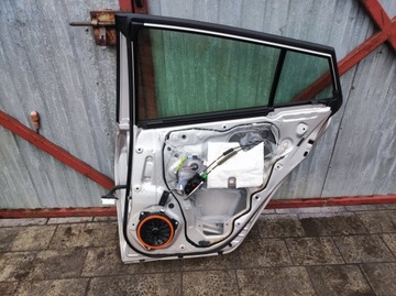 фото thumb №11, Дверь правые зад задние toyota prius iv - познань