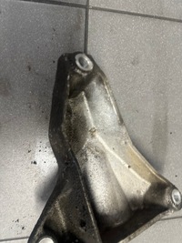 фото thumb №6, Кронштейн опора коробки правая audi a8 d2 2.8 apr 4d0399114aa