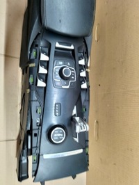 фото thumb №12, Туннель средний подлокотник панель управление citroen ds5