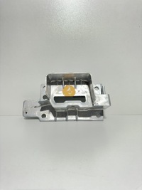 фото thumb №6, Кронштейн бампера range rover iv cpla-17a793-ae