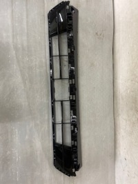 Купити Решітка бампера перед середина ford kuga 3 19- оригінальний номер, фото thumb