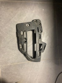 фото thumb №1, Ползун крепление бампера зад левый c4 grand picasso ii a0006c02