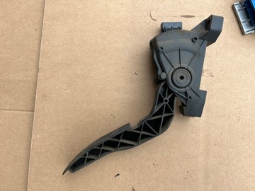 фото thumb №3, Педаль потенциометр газа opel signum 2005-2008 1.9 citd 9186724