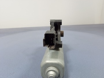 фото thumb №5, Bmw 2 f44 f40 моторчик люк левый 9498890