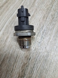 фото thumb №3, Датчик давления топлива renault midlum dxi volvo fl fe