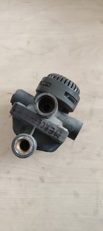 фото thumb №1, Mercedes actros mp4 клапан полуприцепа a0044296344