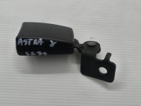 фото thumb №1, Opel astra j 2013 пряжка заднего поперечина безопасности