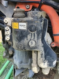 фото thumb №3, 1502012 труба заливна горловина заливної оливи scania 4 99r 114l 380 2000 r