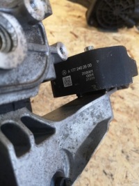 фото thumb №8, Mercedes glb w247 кронштейн подушка двигуна a1772402000 a1772402600