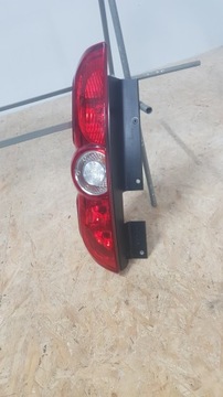 фото thumb №4, Fiat doblo ii 2 combo c лампа задняя зад левая