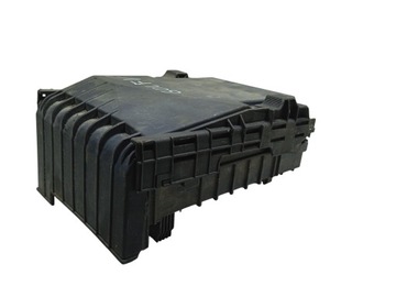 фото thumb №1, Коробка запобіжників 043552670 1k0937132f 1k0937125a vw golf v 2.0 tdi