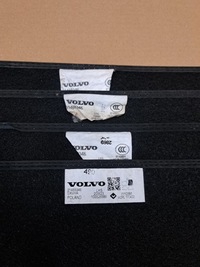 фото thumb №8, Коврики велюровые volvo xc40 комплект 4szt 31469346 оригинальный номер