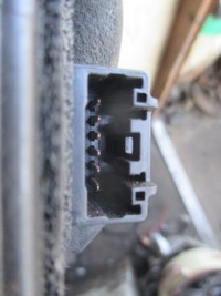 фото thumb №3, Замок правый задняя mazda 6 02-06 hb