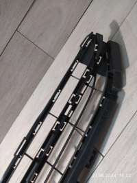 фото thumb №9, 8953. mercedes eqa amg решітка середня бампер перед a2438857701