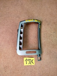 фото thumb №1, Рамка корпус решётки обдув правый перед peugeot 407 sw