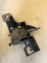 фото thumb №1, Chevrolet camaro 2016+16+ бортовой компьютер кронштейн модуль