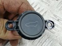 фото thumb №1, Кнопка открывания крышки багажника tesla model 3 150190700a