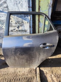 фото thumb №1, Toyota auris i двері лівий задня задні повний 5d