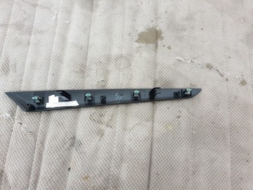 фото thumb №5, Maserati levante планка dekor дверь левый перед