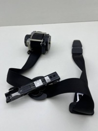 фото thumb №1, Audi a4 b9 pas безопасности левый перед 8w0857705