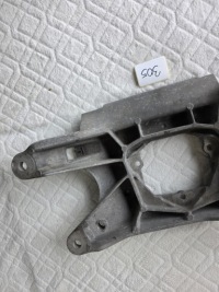 Купити Кронштейн підпора коробки audi a4 b8 a5 8k0399263k, фото thumb