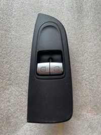 фото thumb №1, Mercedes benz vito w447 перемикач вікон лівих двері a4479054103