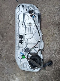 фото thumb №1, Подъемник стекло правый перед volvo c30 08r 2.0 hdi