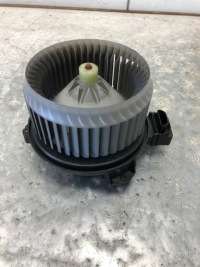 фото thumb №1, Воздуходувка вентилятор suzuki swift mk6 av272700-0311