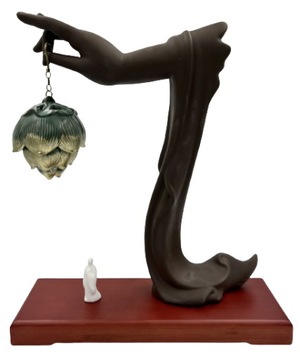 Ceramiczny kominek zapachowy Backflow, ceramika, Ręka z lotosem, 33 cm