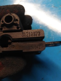 фото thumb №3, Замок капота volvo v40 ii cross country