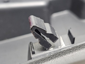 фото thumb №10, Защита крепление полки багажника левая peugeot 3008 i 09-16 #4126