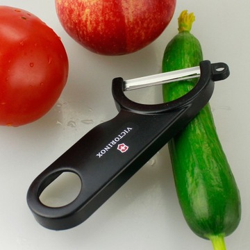 Obieraczka Victorinox 7.6073.3 Czarna