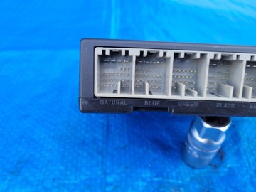 фото thumb №8, Запчасти zafira c блок управления модуль комфорта 13591610 коды!