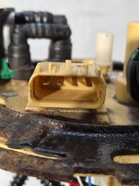 Насос помпа топлива поплавок opel mokka 1.7 cdti 13575946 Недорого, фото thumb