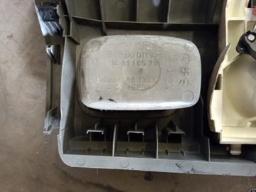 фото thumb №9, Renault trafic vivaro панель воздуховод 8200011725 r6136s440 8200004603 w964097