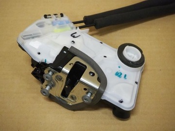 фото thumb №3, Замок дверь правых передних toyota c-hr