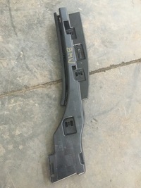 фото thumb №1, Bmw f46 направляющая накладки порога правый 7301944