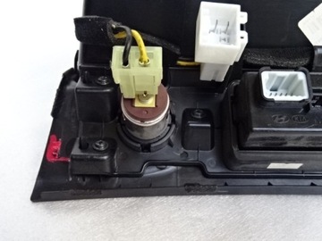 фото thumb №10, Hyundai tucson ii бардачок полка aux usb 12v 84630-d70604x