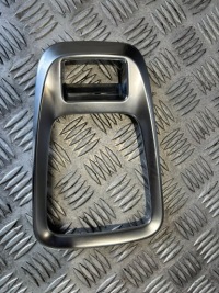 фото thumb №1, Рамка чехол рычага переключения передач переключения передач хром peugeot 3008 корпус тяга i 9685474977