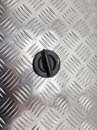 фото thumb №1, Кришка заливної оливи insignia astra 2.0 cdti a20dth