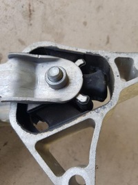 фото thumb №5, Лапи подушка mercedes w176 a2462401109