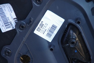 фото thumb №11, Оббивка боковина двері dacia duster ii 18